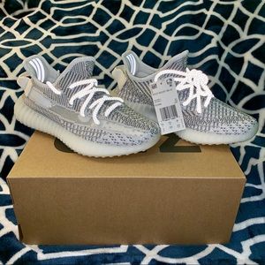 Yeezy Boost 350 V2 Static non reflective SOLD